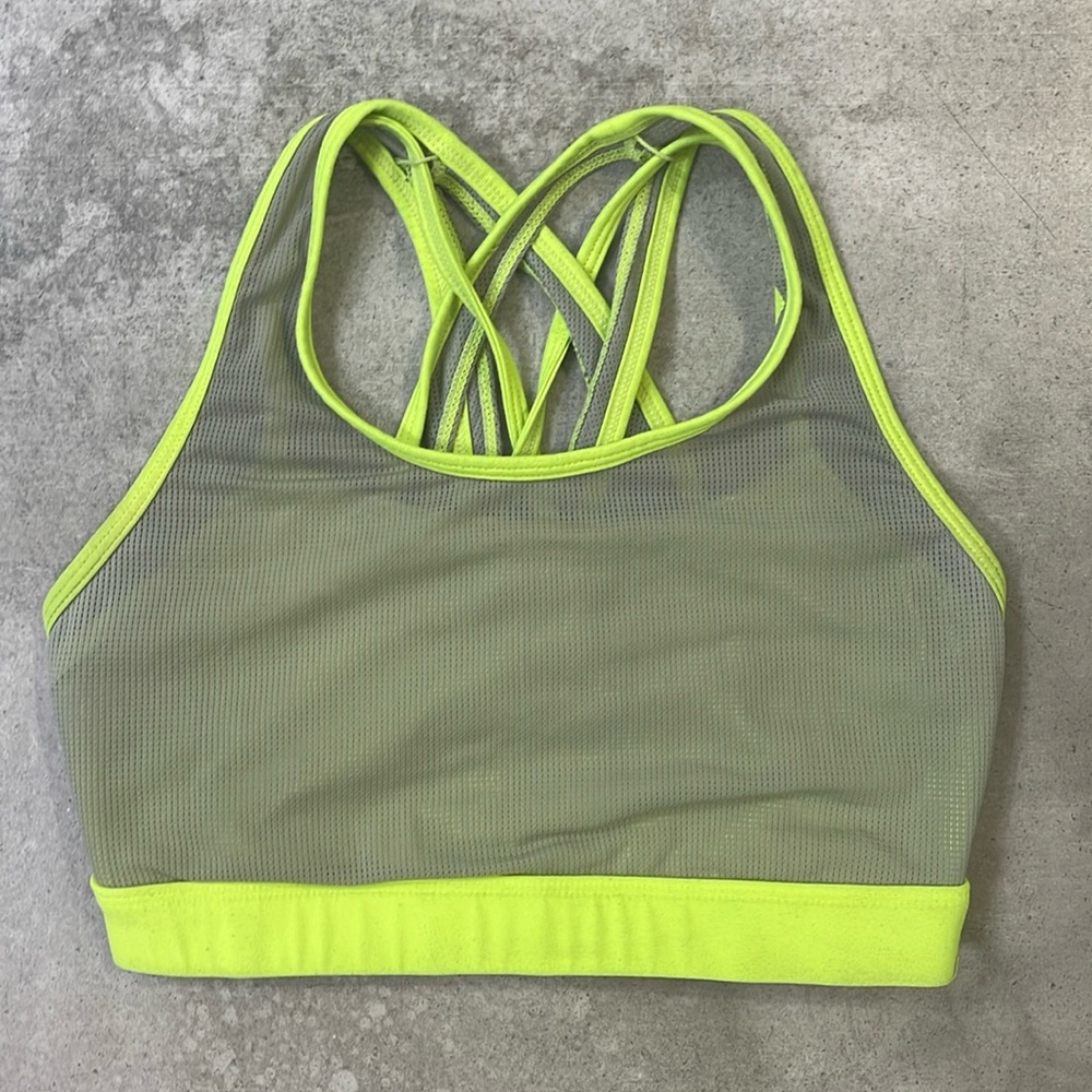 Fabletics sports bra